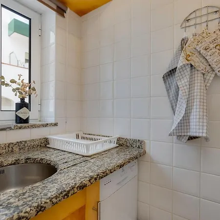 Center Nest Apartman